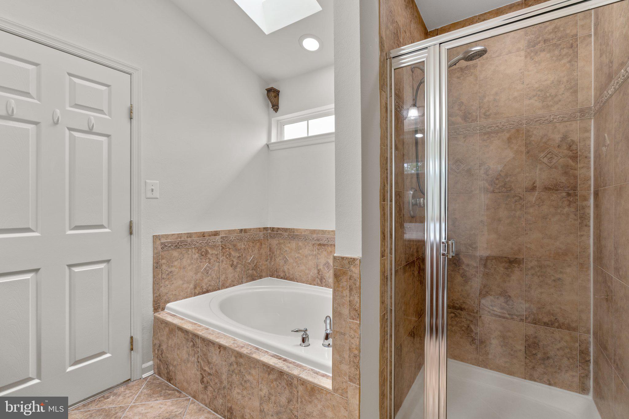 VILLAGES OF DORCHESTER - Residential Lease