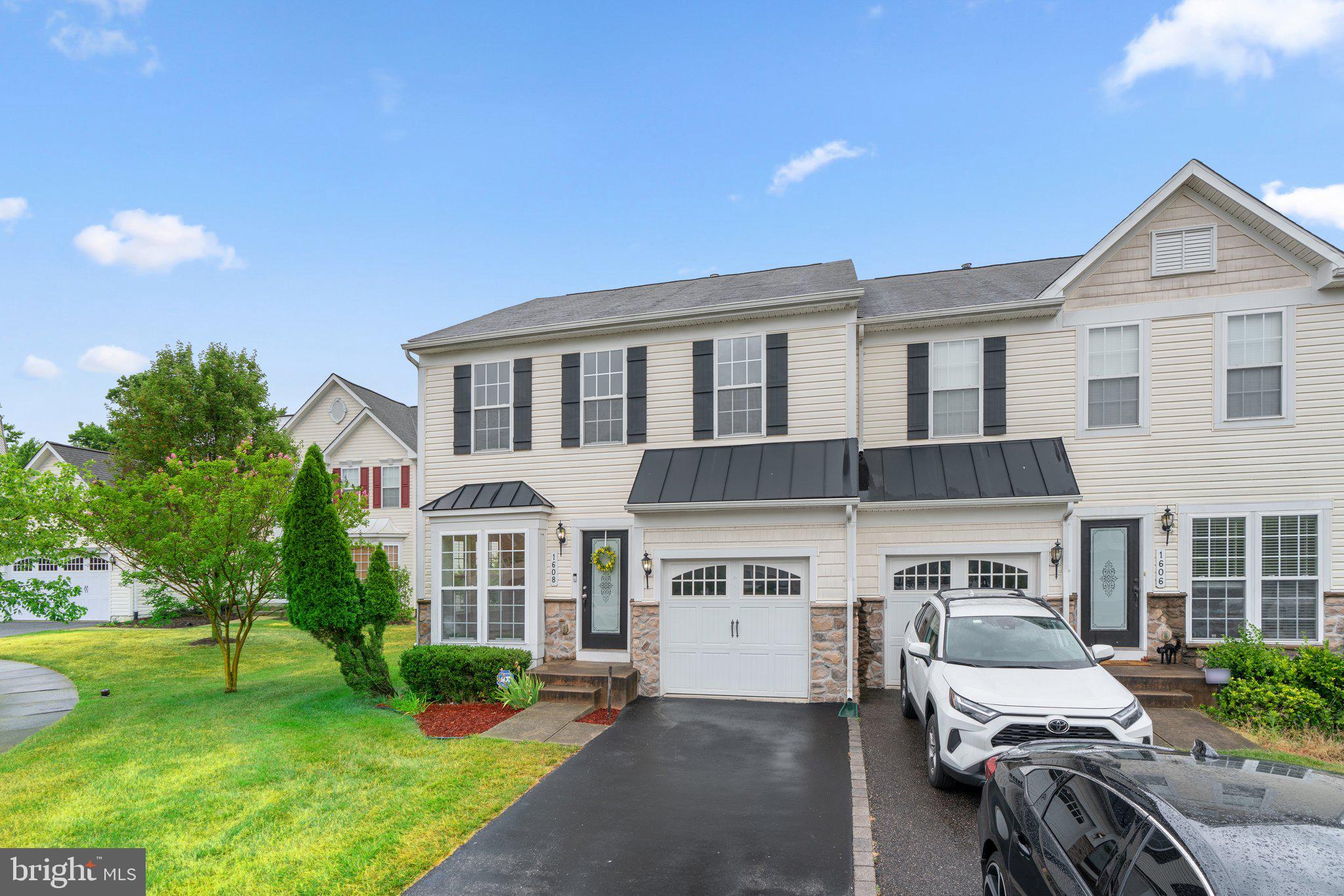 VILLAGES OF DORCHESTER - Residential Lease