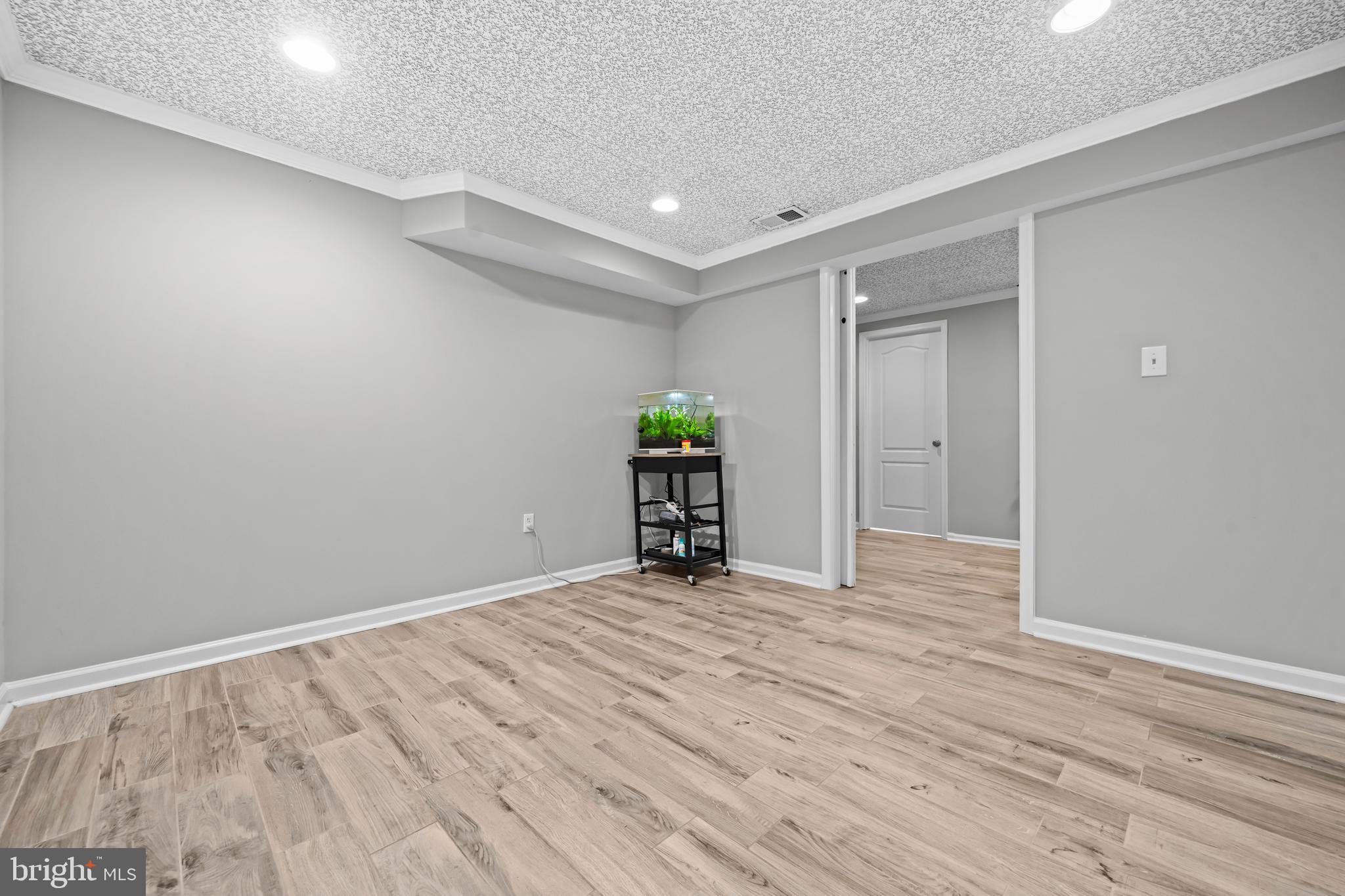 ROBIN GLEN - Residential