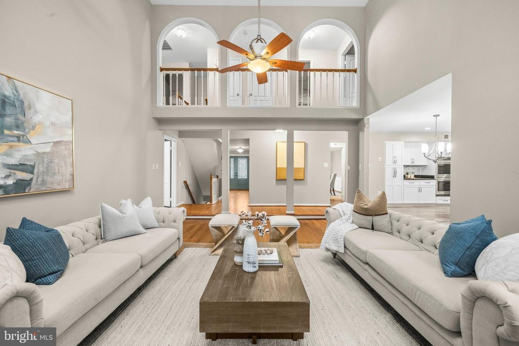 Photo of 2169 Westglen Court, VIENNA, VA 22182 (MLS # VAFX2267874)