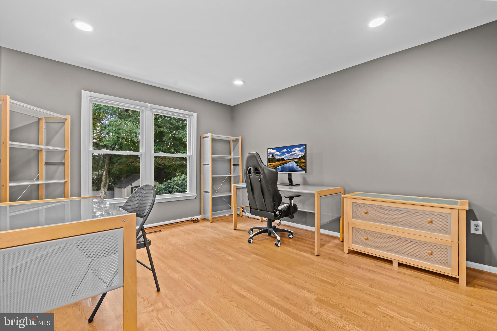 ROBIN GLEN - Residential