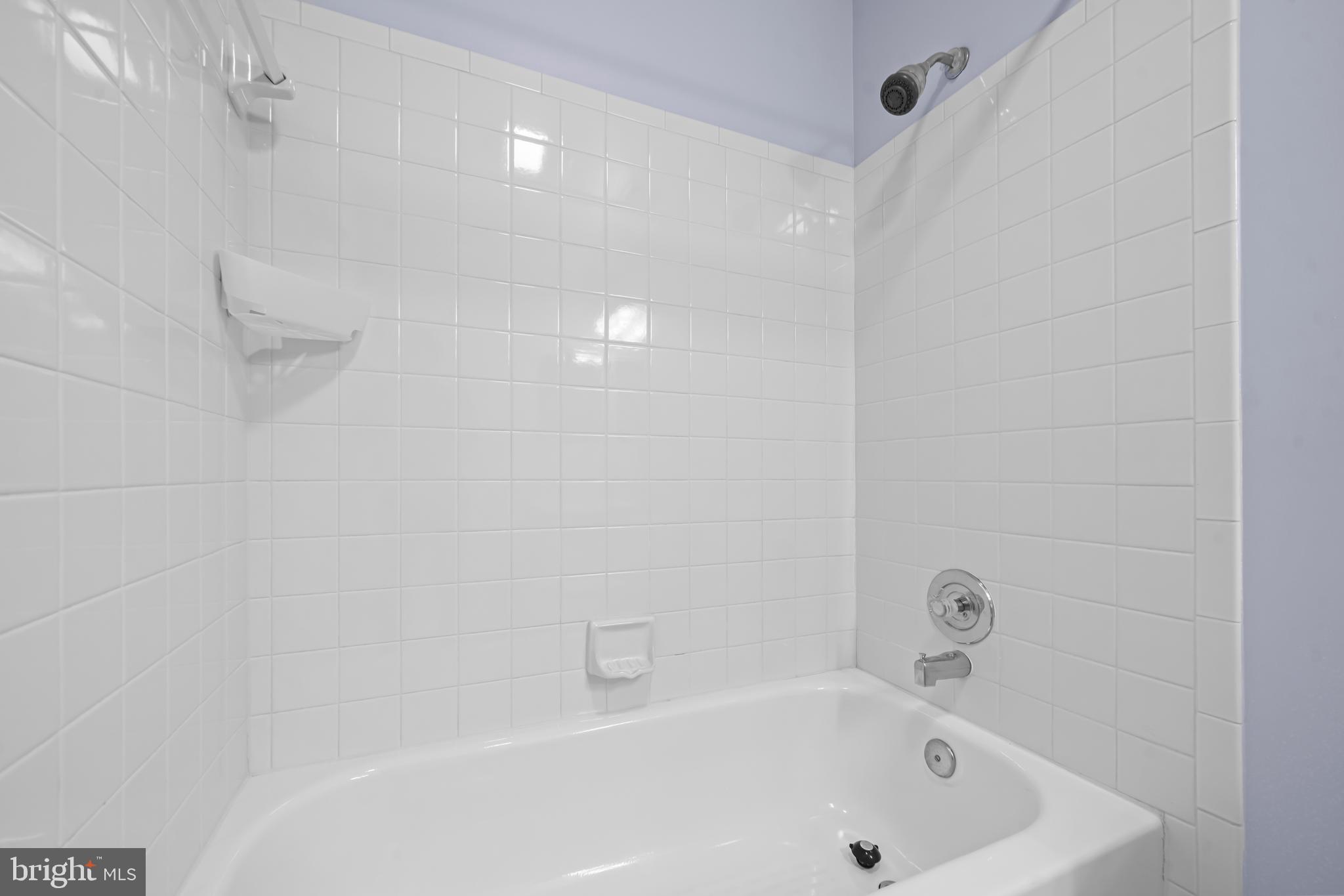 ROBIN GLEN - Residential