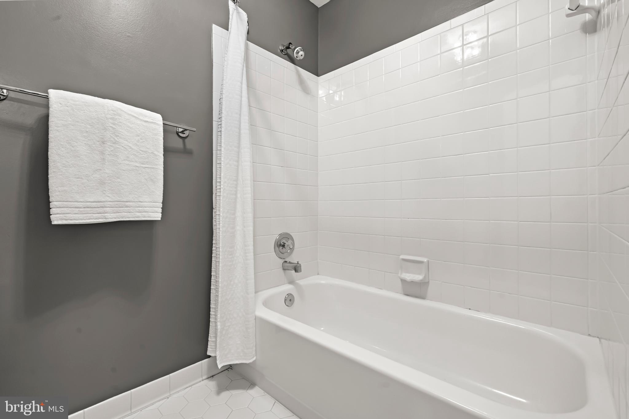 ROBIN GLEN - Residential