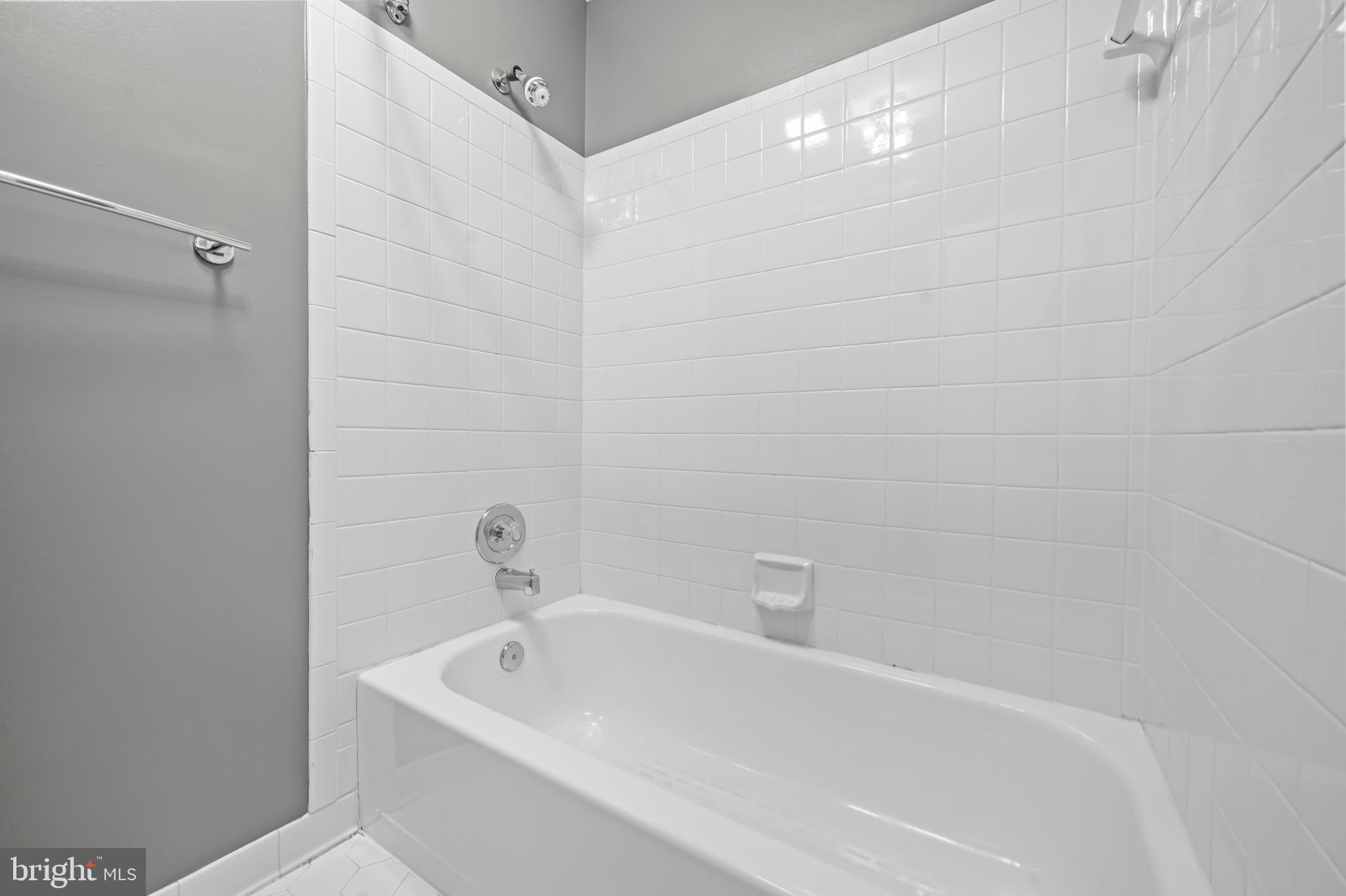 ROBIN GLEN - Residential