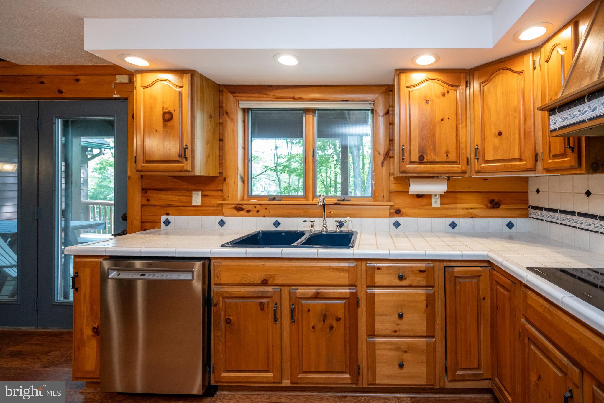 PENN COVE PROPERTIES - Residential