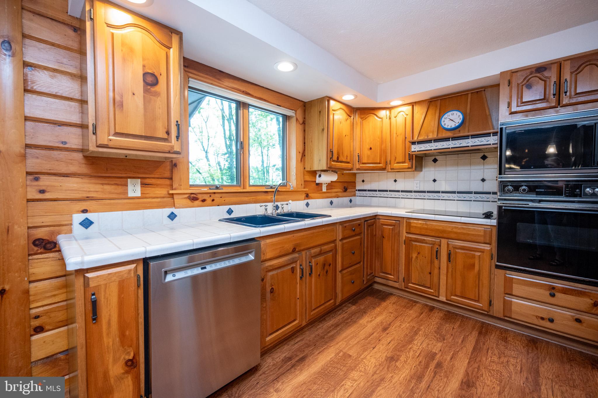 PENN COVE PROPERTIES - Residential