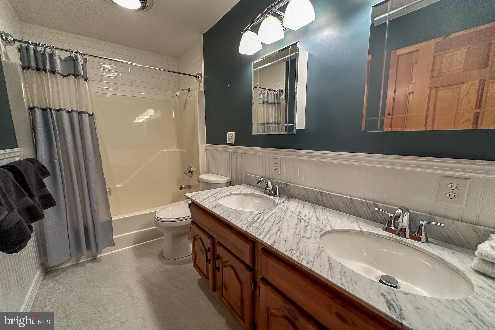 PENN COVE PROPERTIES - Residential