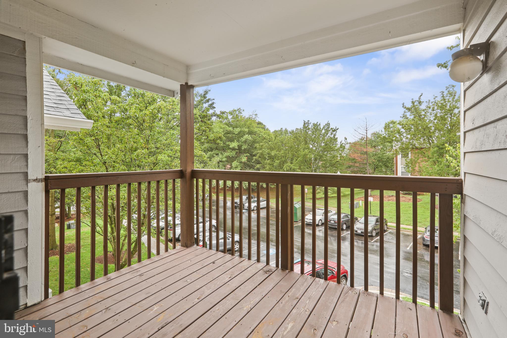 CROMWELL FOUNTAIN - Residential