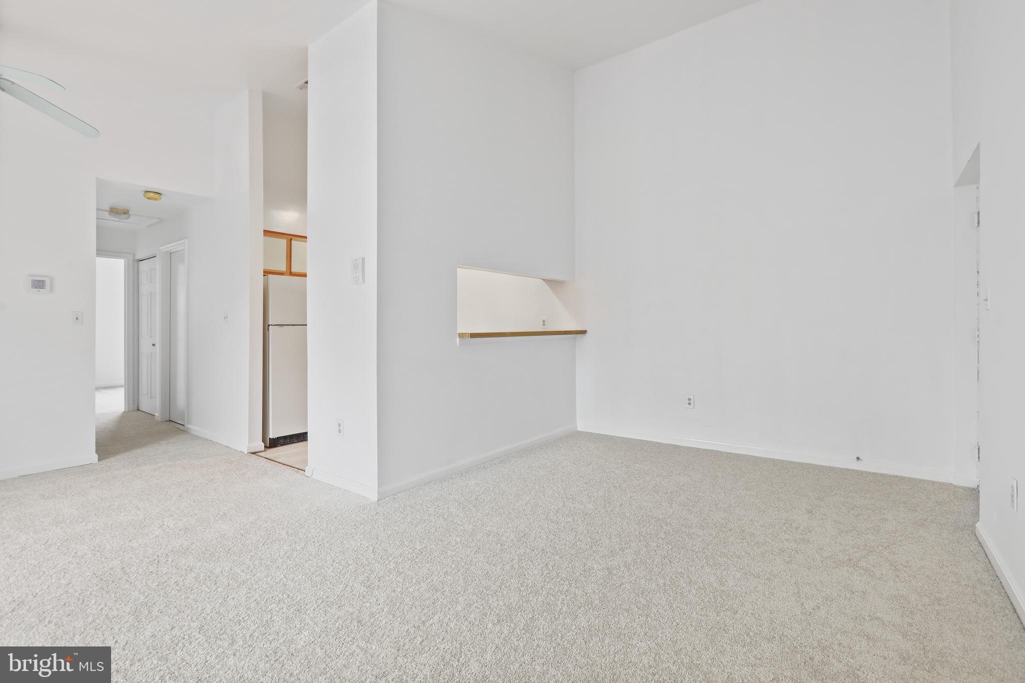 CROMWELL FOUNTAIN - Residential