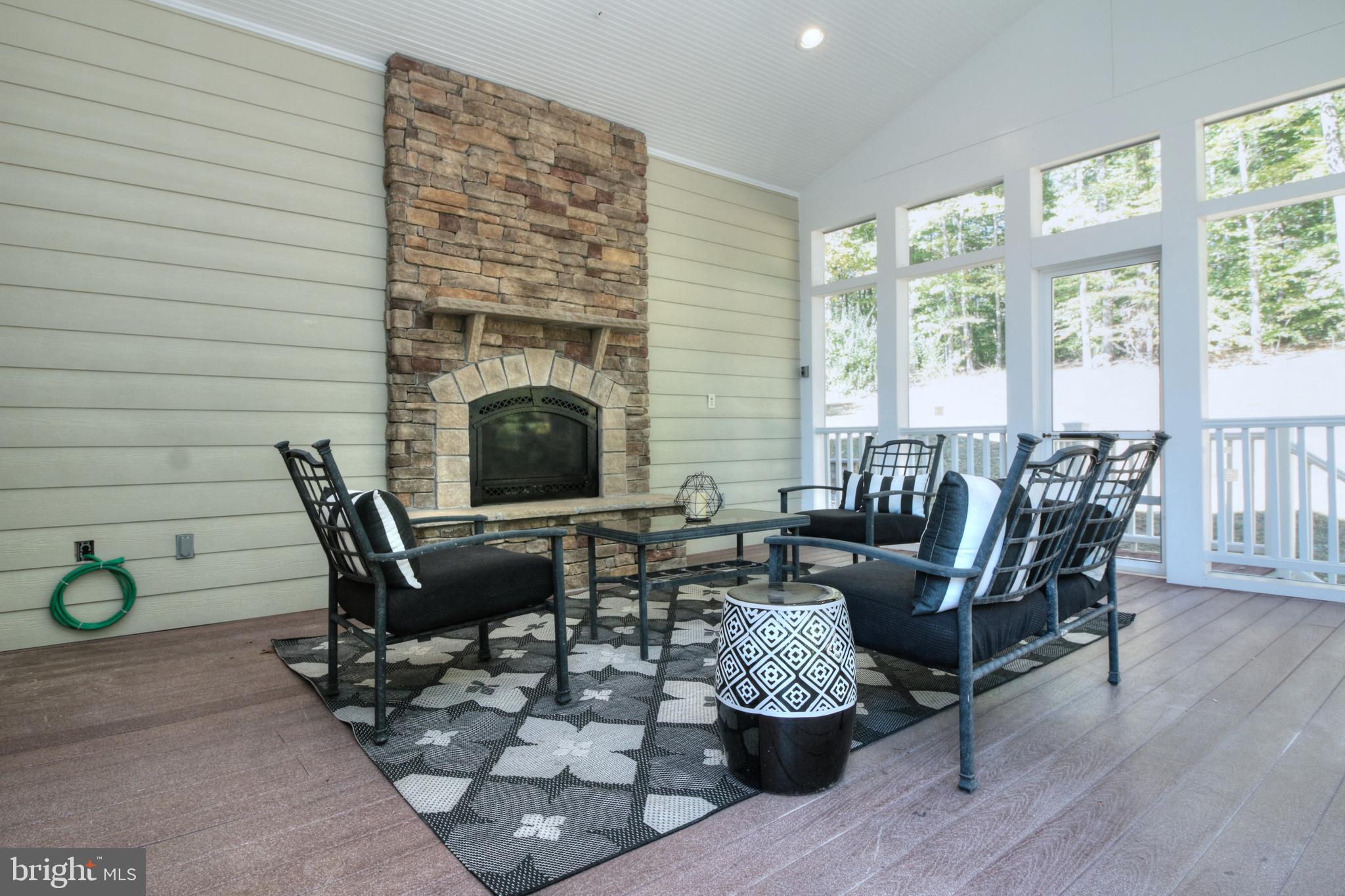 THE PATTERNS - Residential