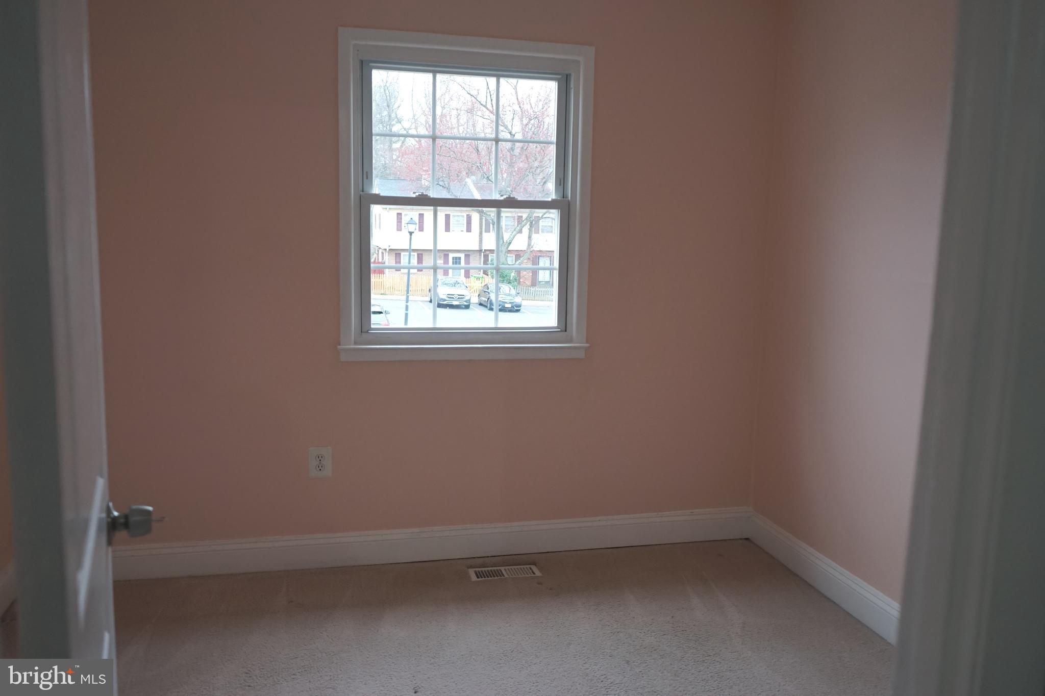 WILLIAMSTOWN - Residential