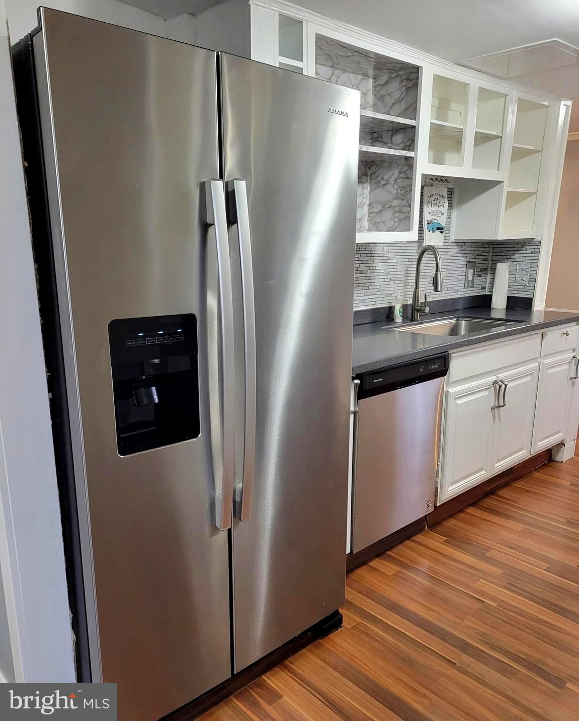 WILLIAMSTOWN - Residential