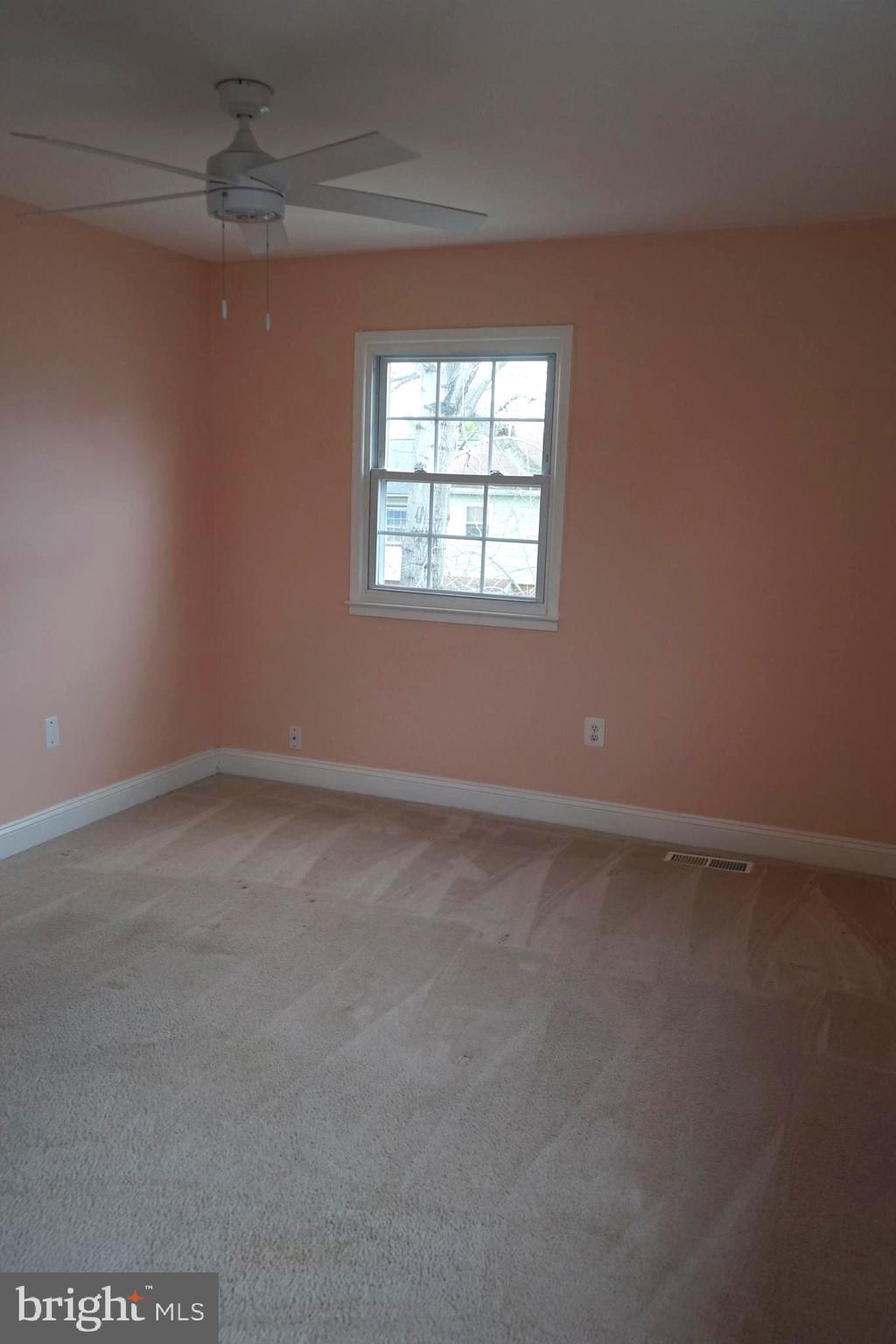 WILLIAMSTOWN - Residential