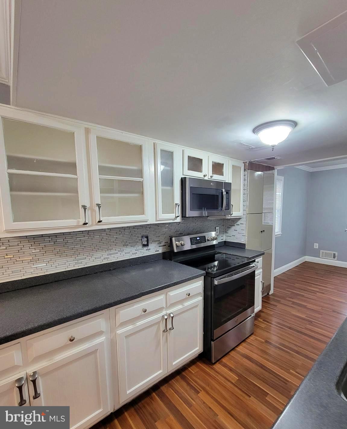 WILLIAMSTOWN - Residential