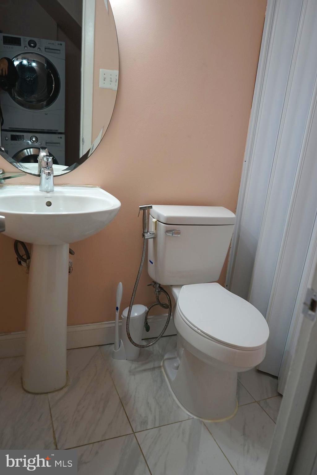 WILLIAMSTOWN - Residential