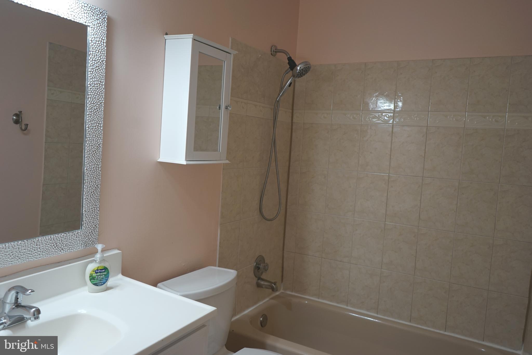 WILLIAMSTOWN - Residential