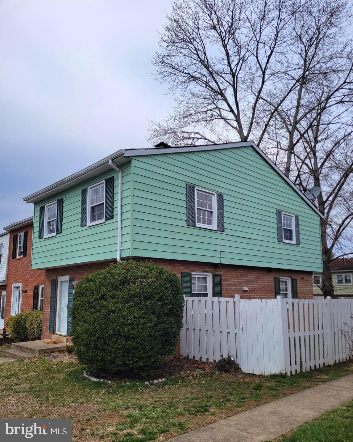 WILLIAMSTOWN - Residential