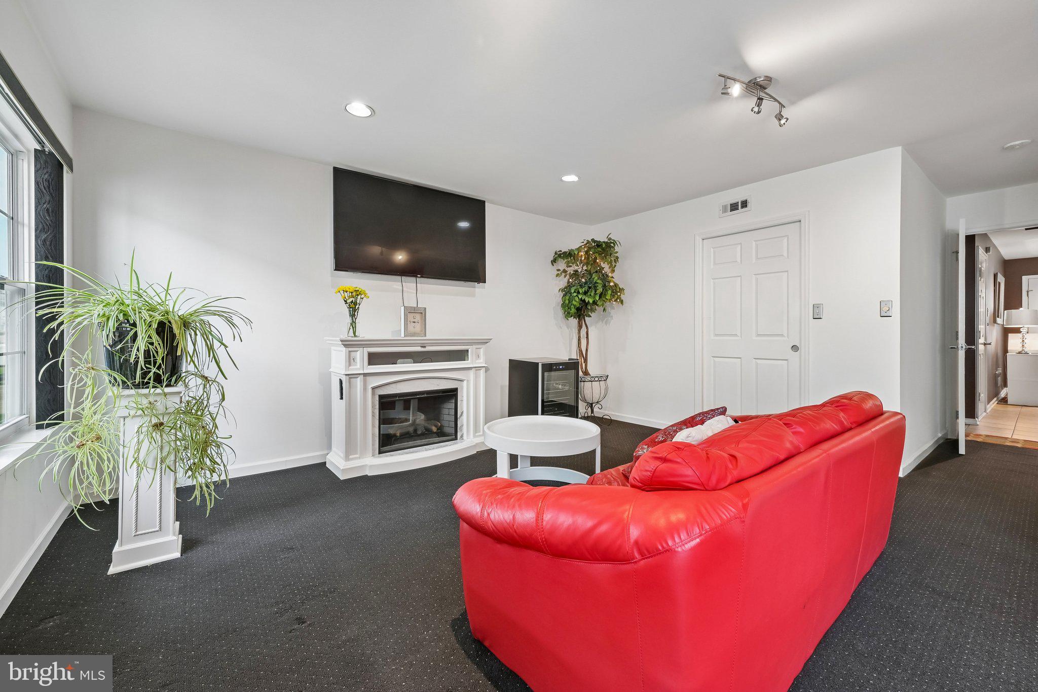 1007 MOORE ROAD