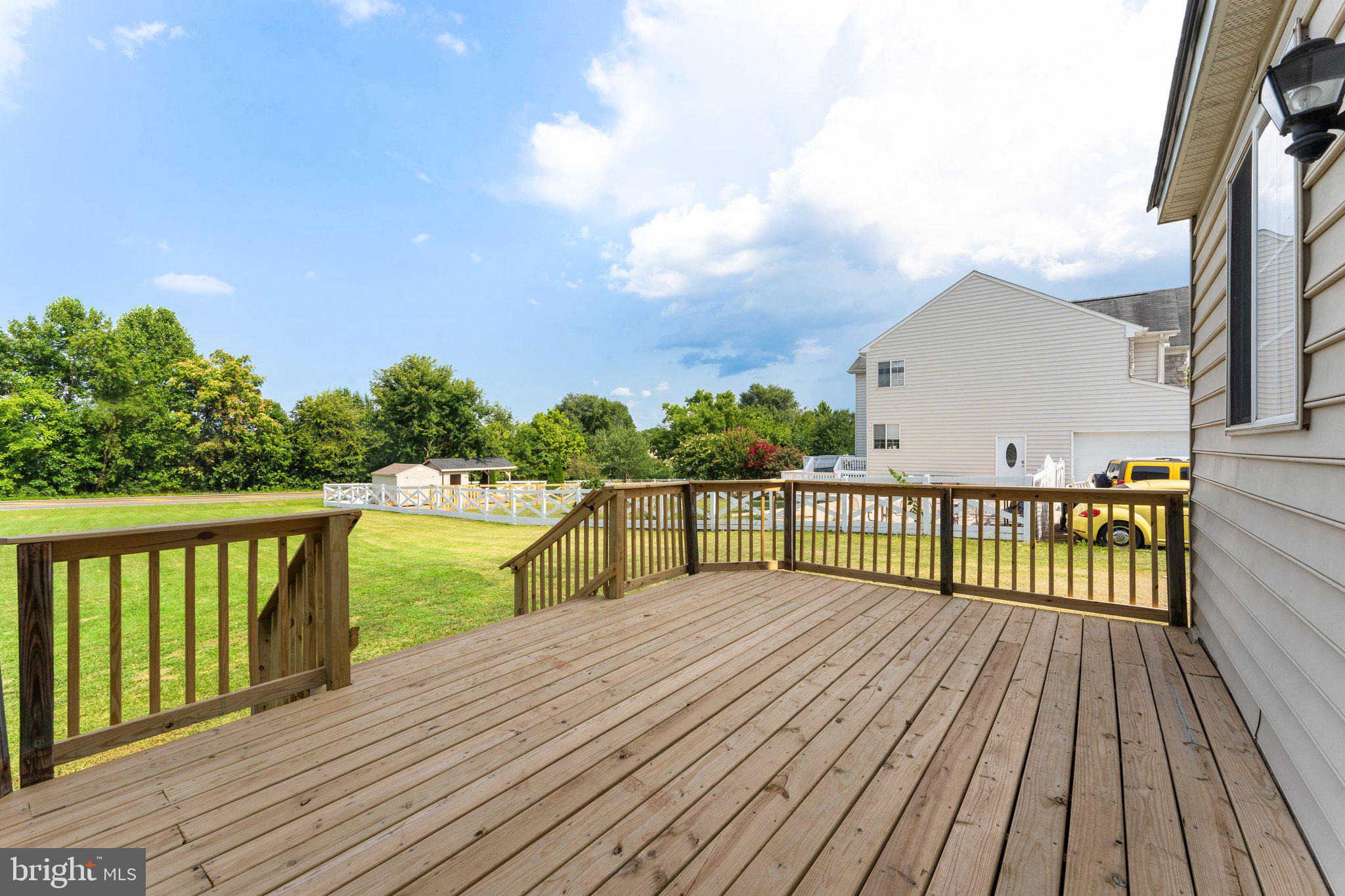 MADISON GROVE - Residential