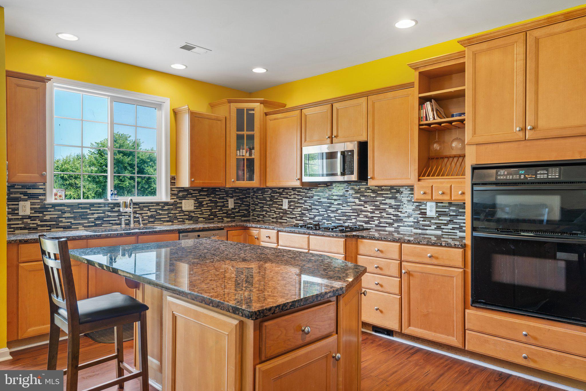 MADISON GROVE - Residential