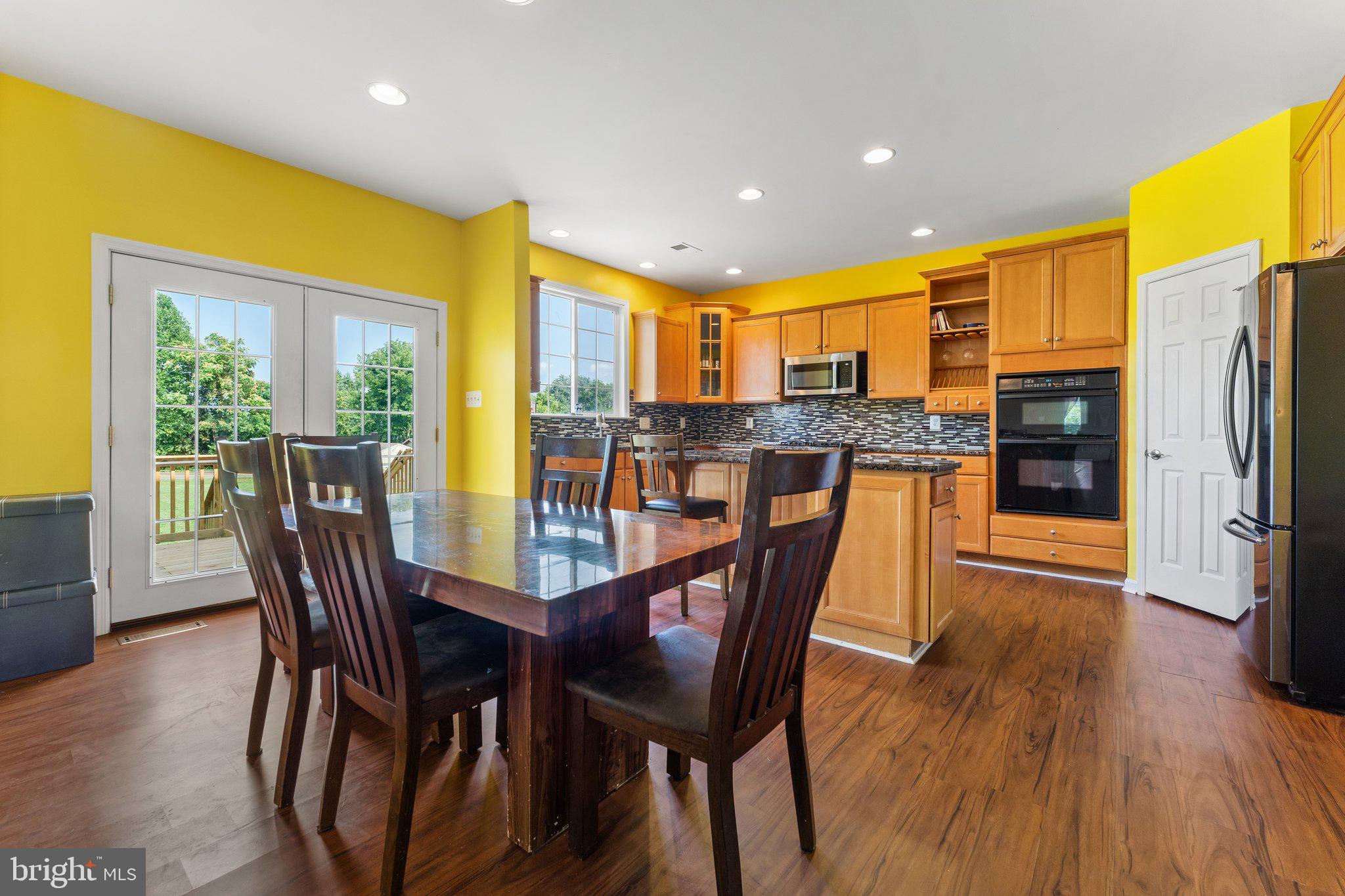 MADISON GROVE - Residential