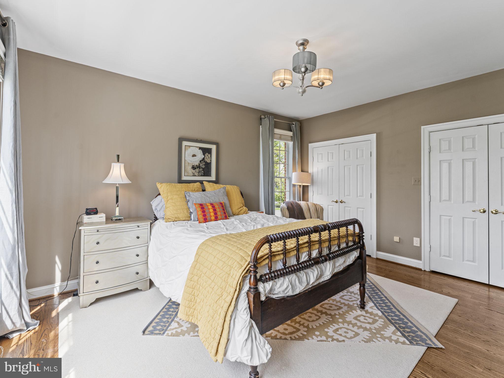 GLEN HILLS - Residential