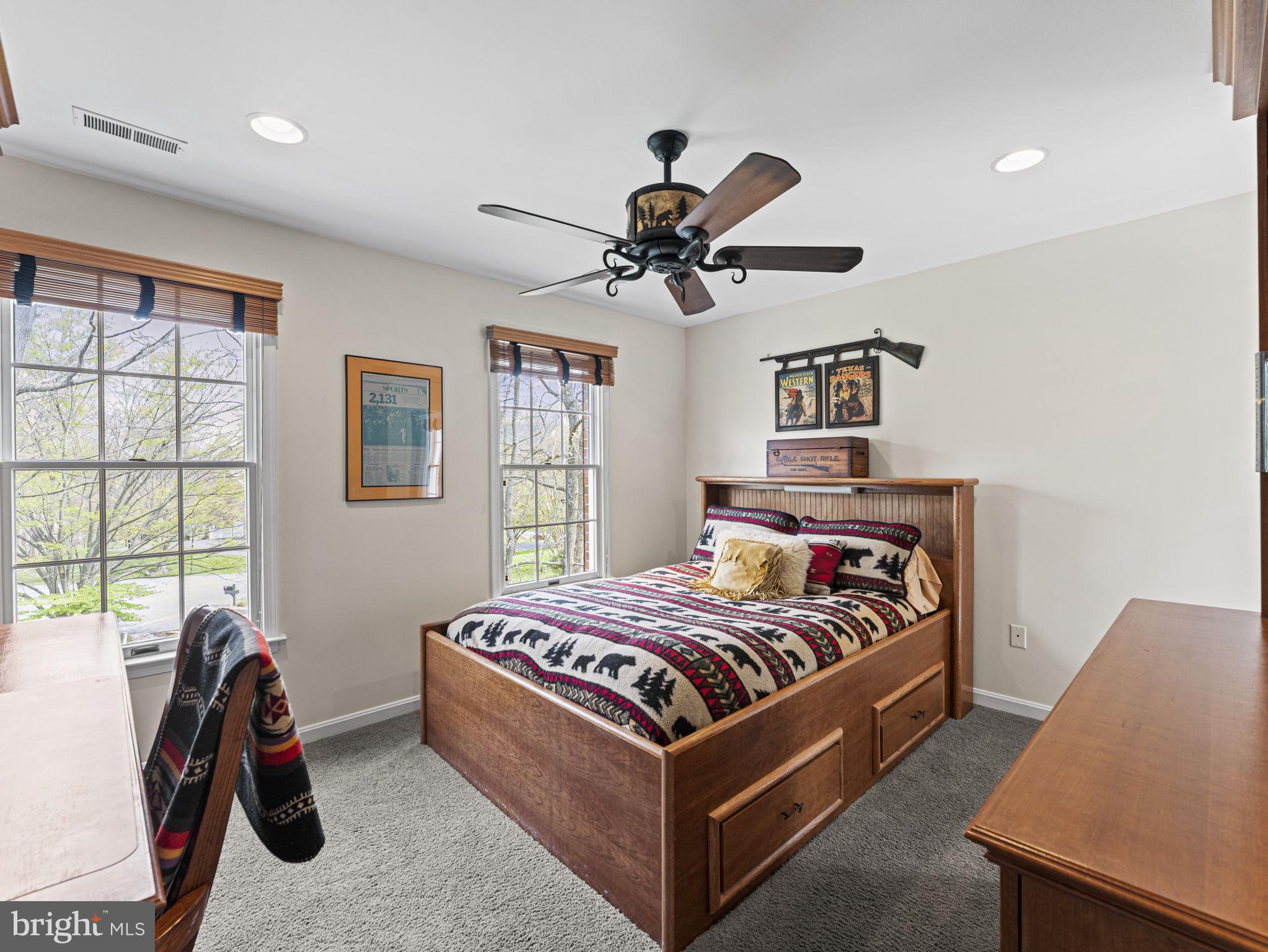 GLEN HILLS - Residential