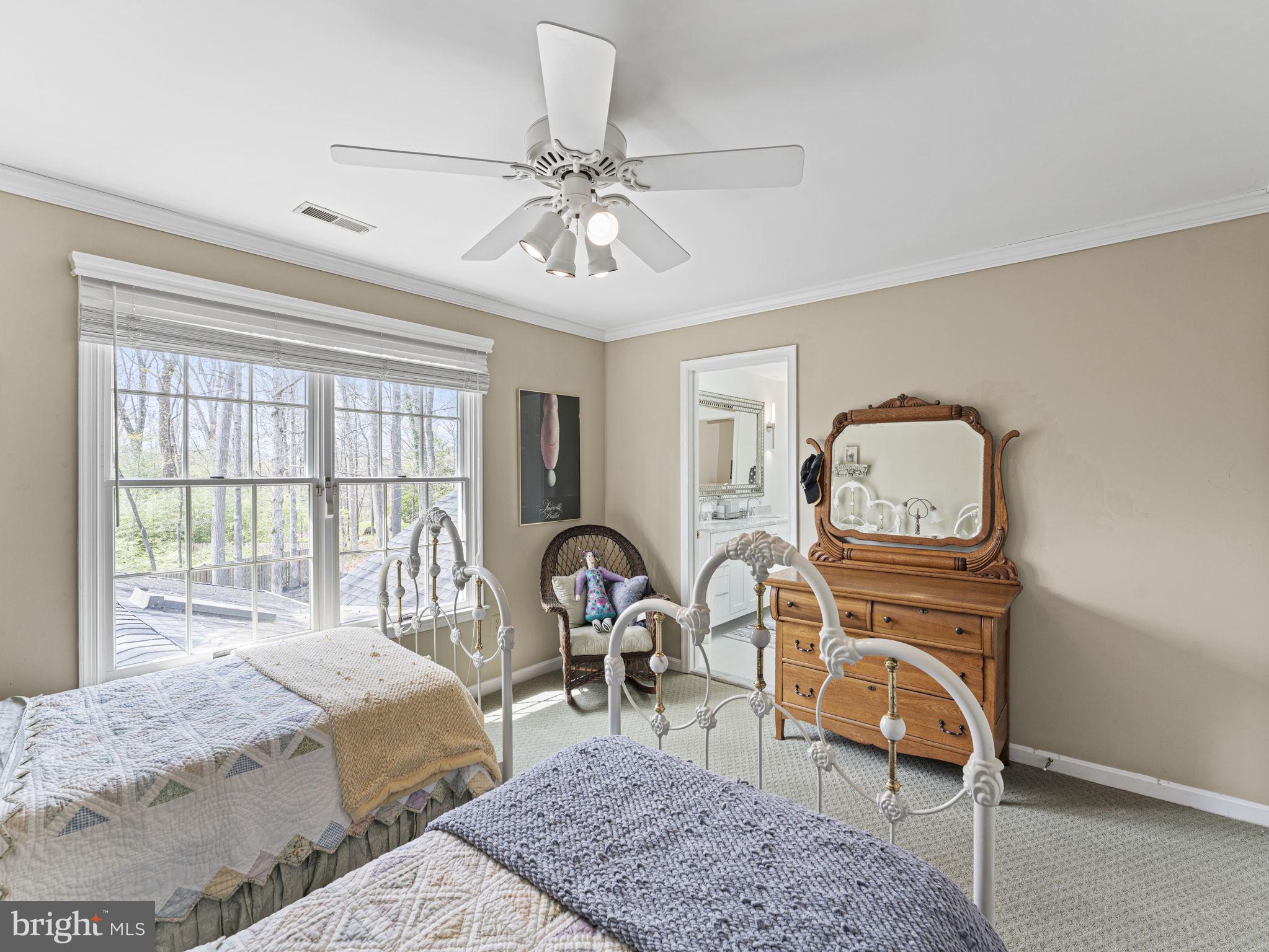 GLEN HILLS - Residential