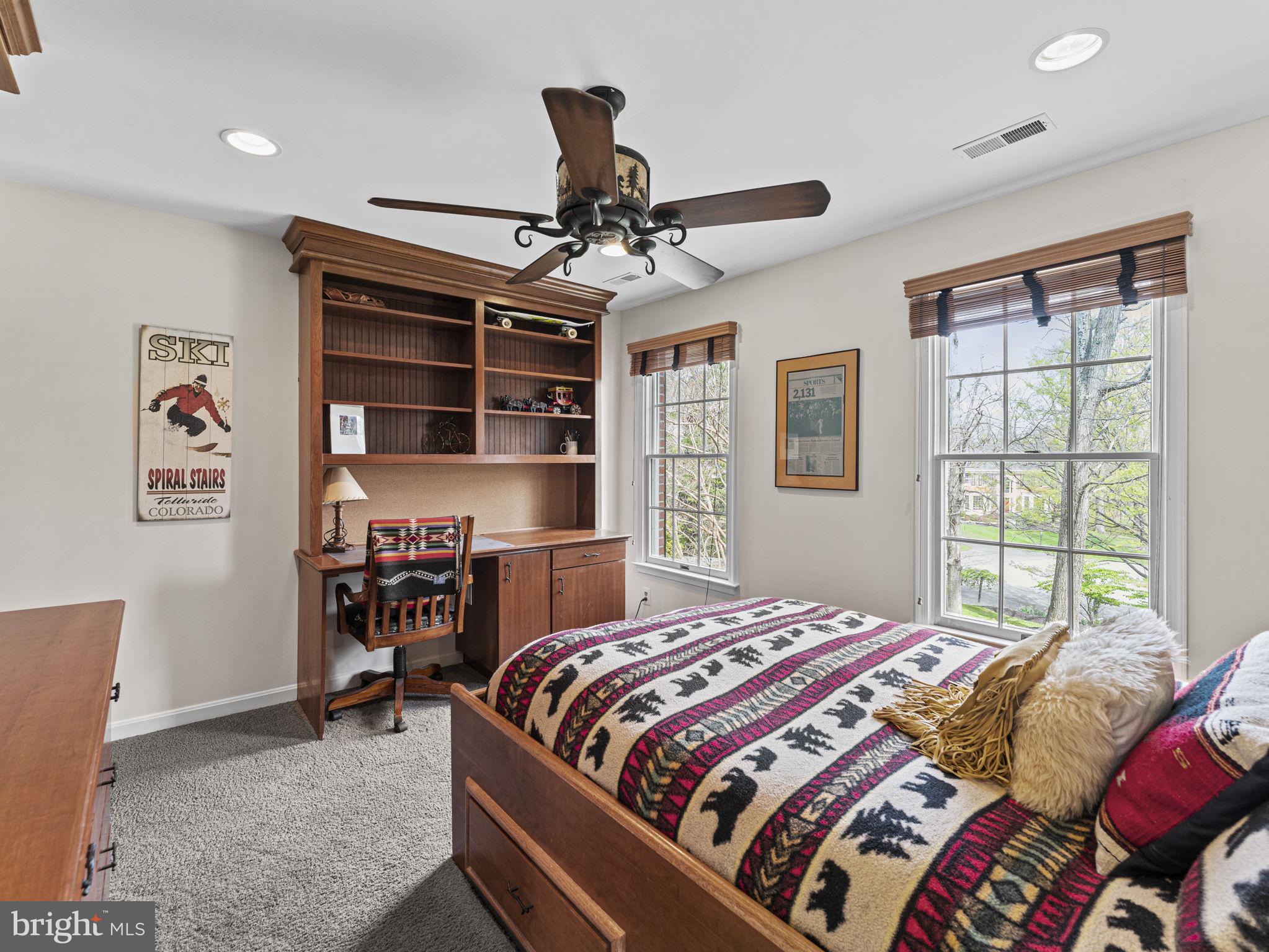 GLEN HILLS - Residential