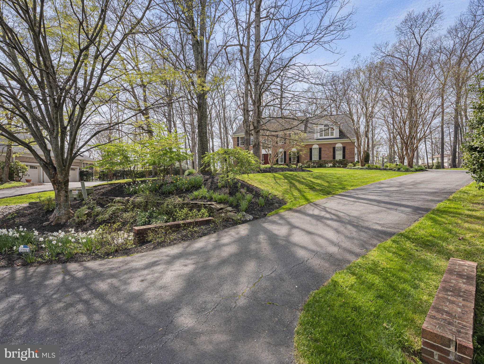 GLEN HILLS - Residential