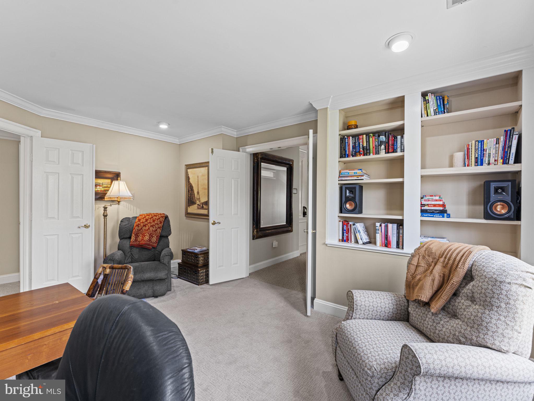 GLEN HILLS - Residential