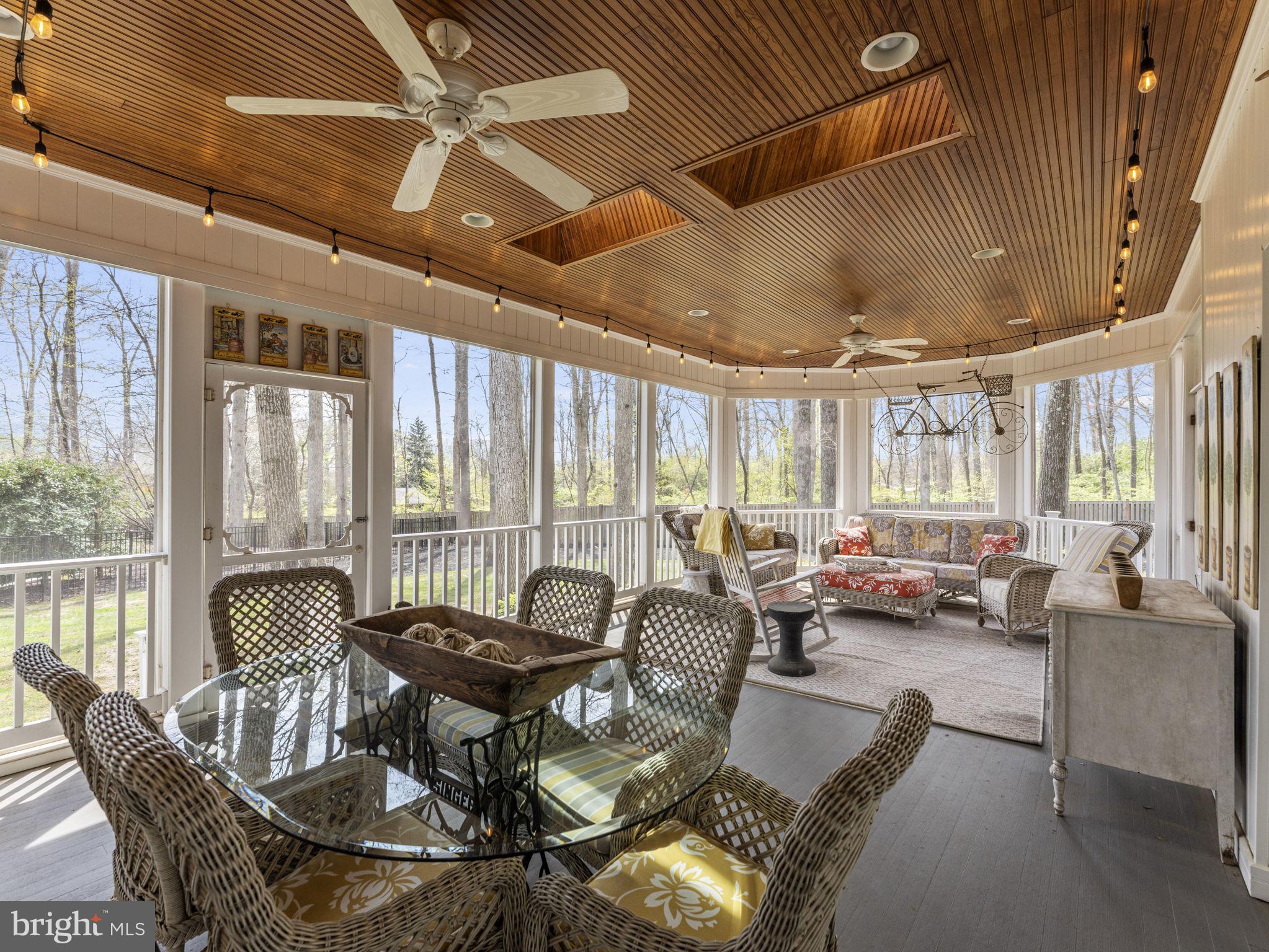 GLEN HILLS - Residential