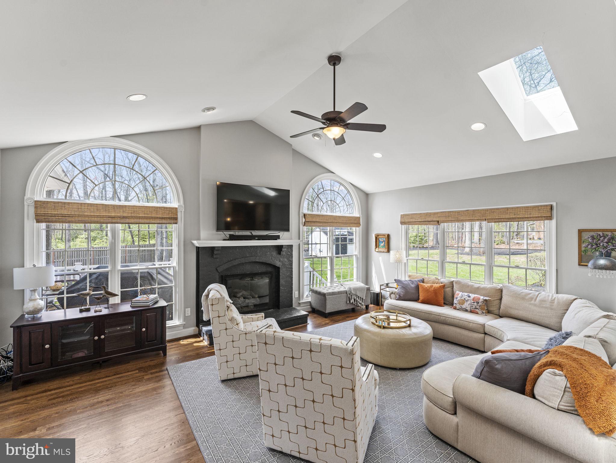 GLEN HILLS - Residential