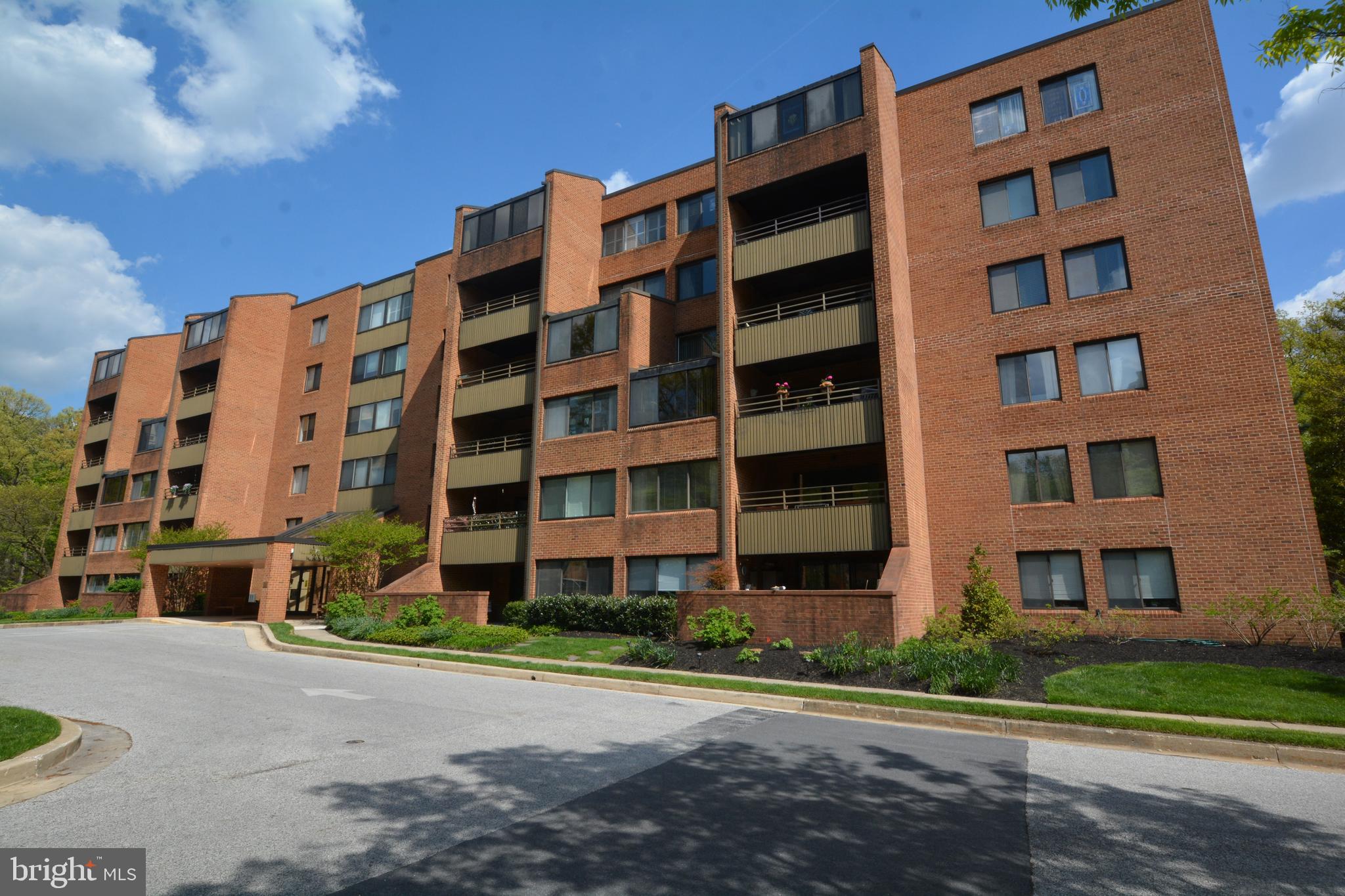 TOWSONGATE CONDOMINIUMS - Residential