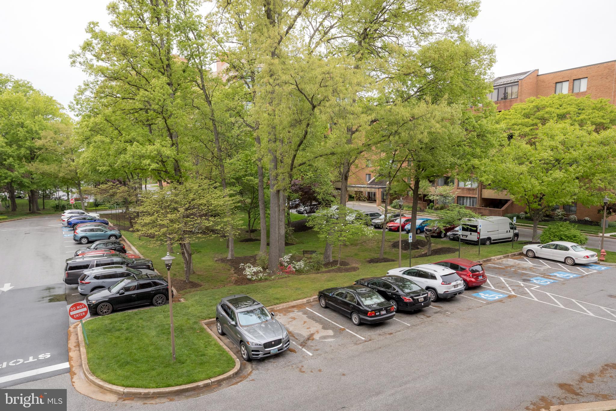 TOWSONGATE CONDOMINIUMS - Residential