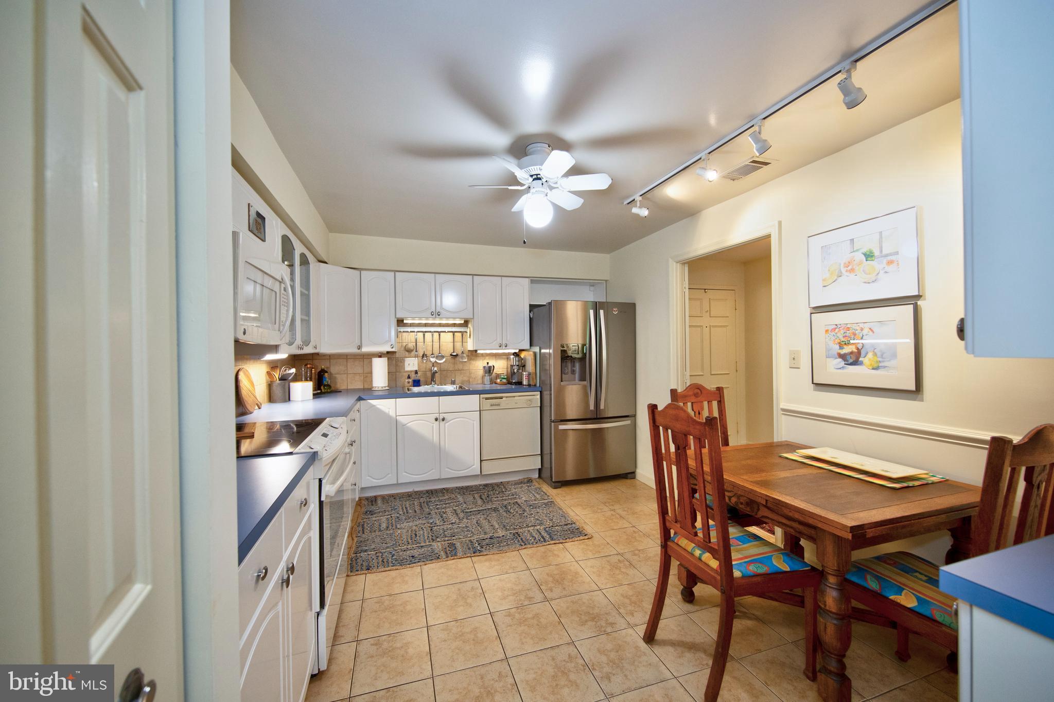 TOWSONGATE CONDOMINIUMS - Residential