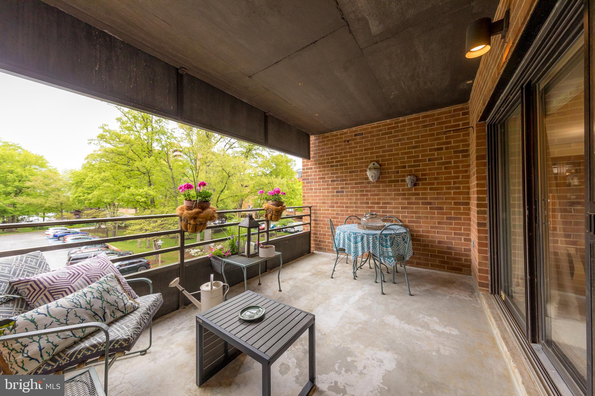 TOWSONGATE CONDOMINIUMS - Residential