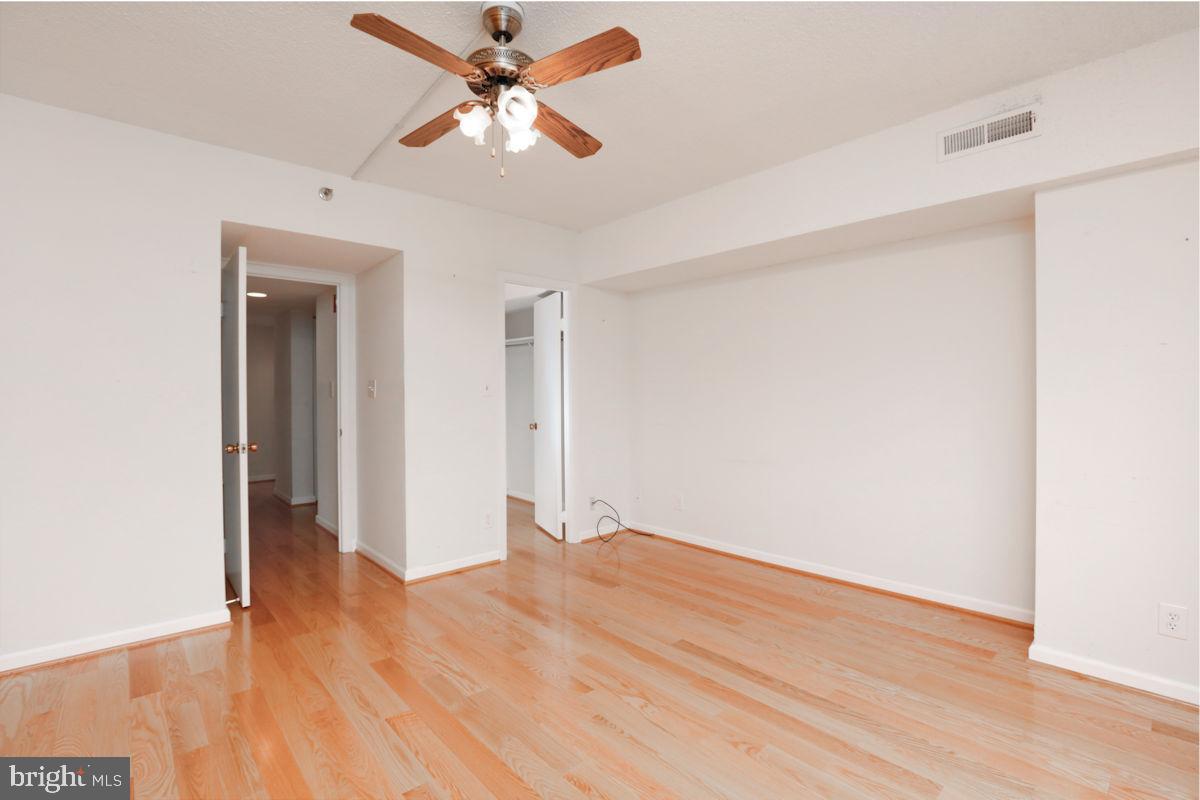 SKYLINE HOUSE - Residential