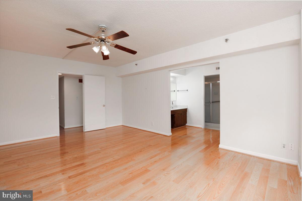 SKYLINE HOUSE - Residential