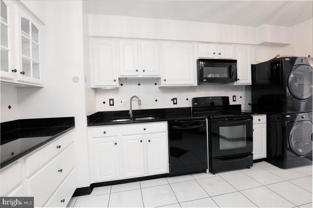 SKYLINE HOUSE - Residential