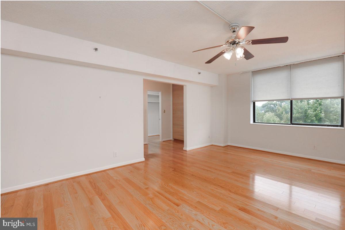 SKYLINE HOUSE - Residential