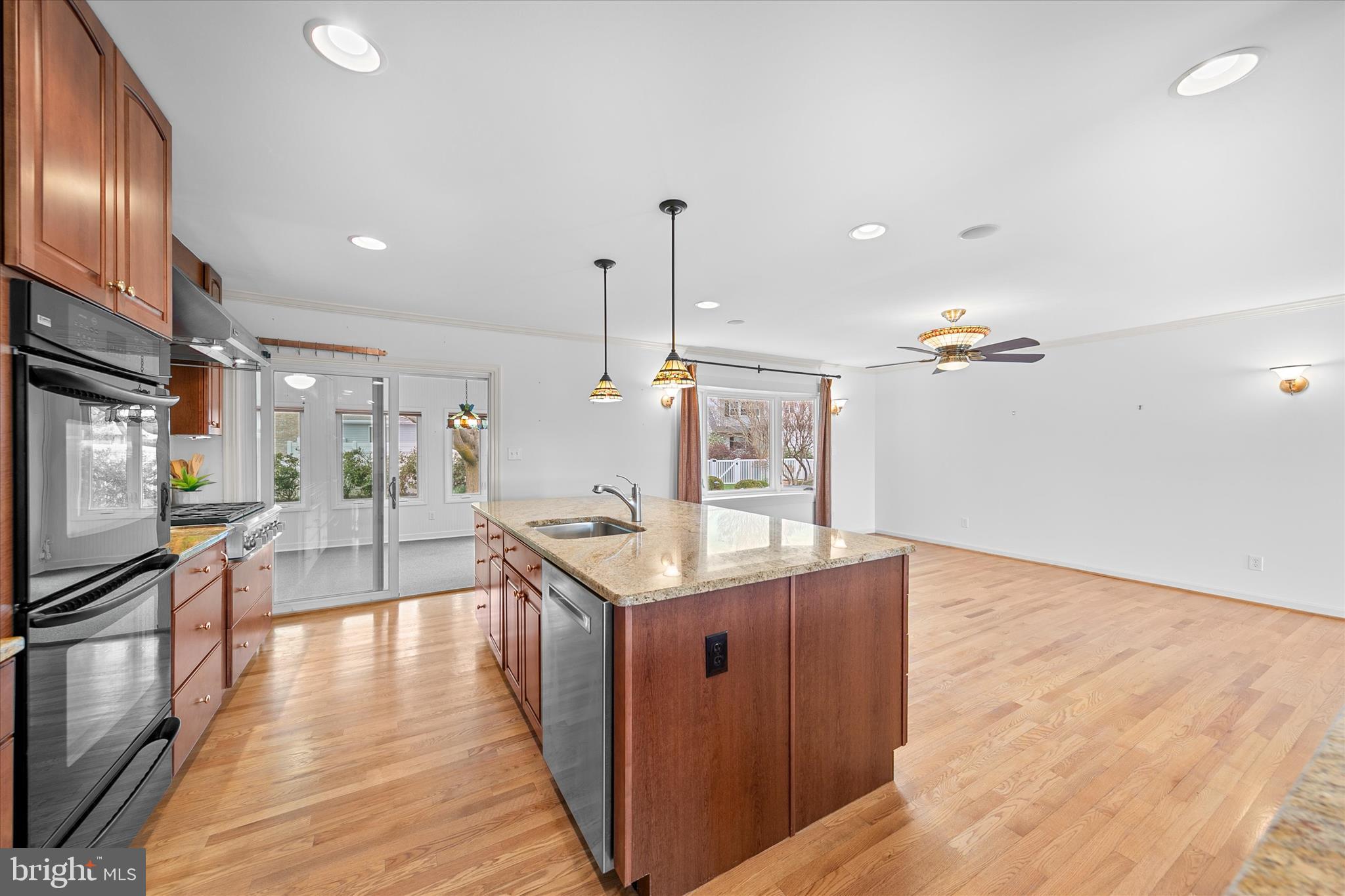 SEABREEZE DEV - Residential