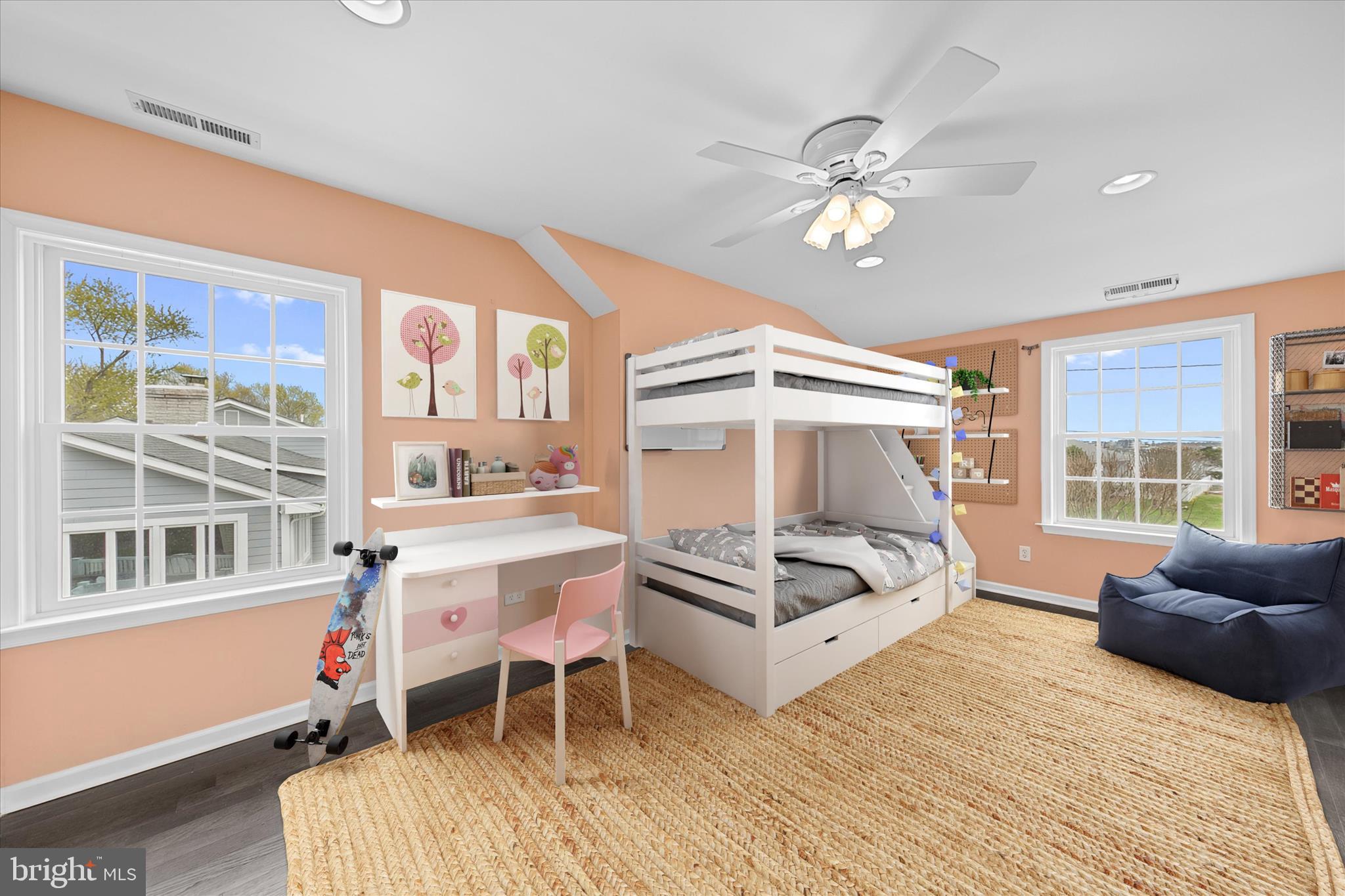 SEABREEZE DEV - Residential