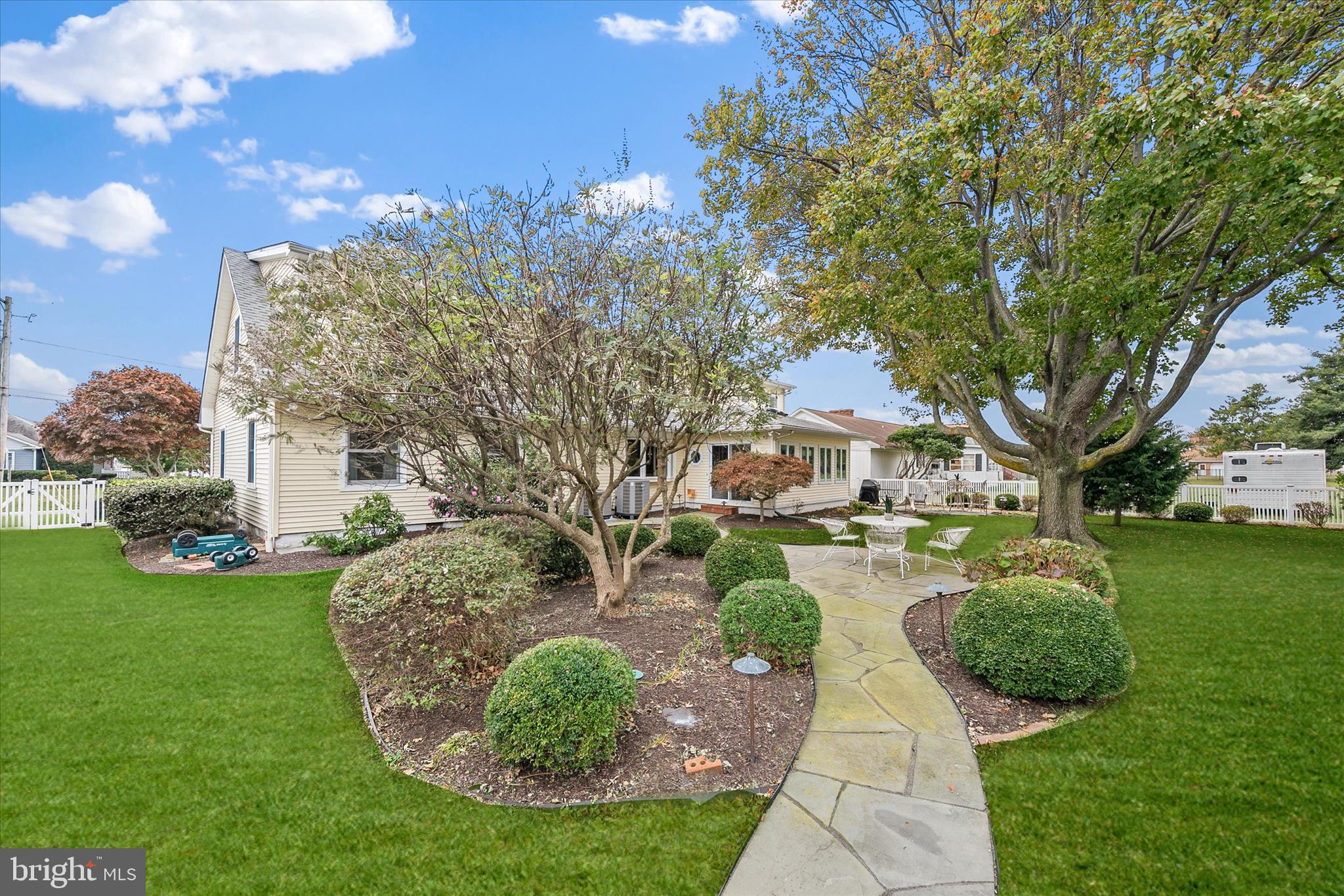 SEABREEZE DEV - Residential