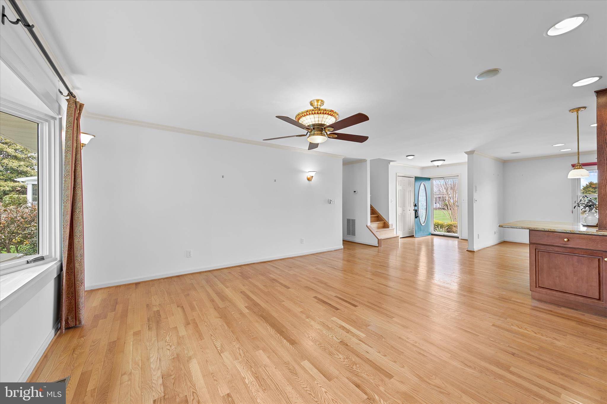 SEABREEZE DEV - Residential