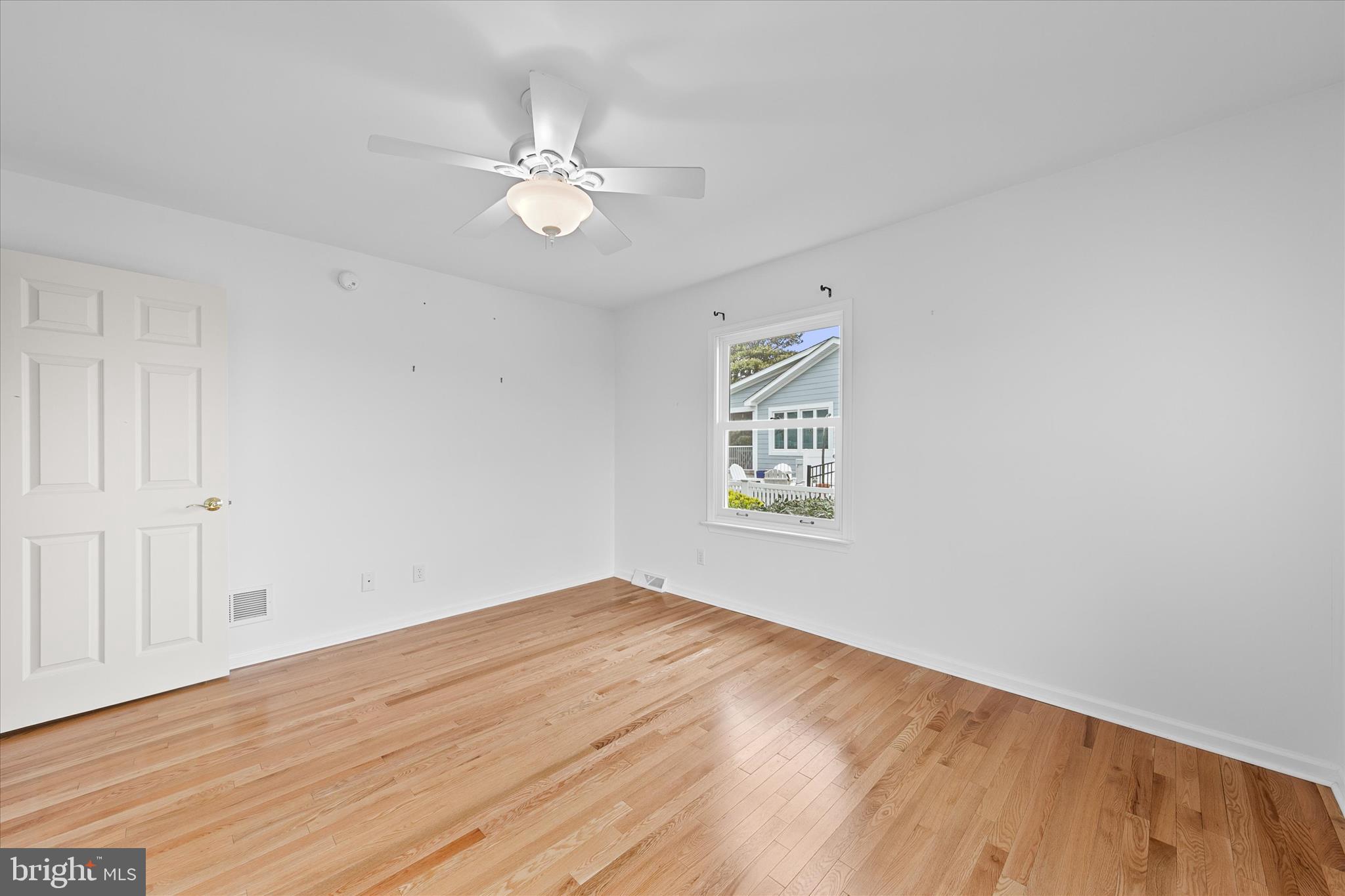 SEABREEZE DEV - Residential