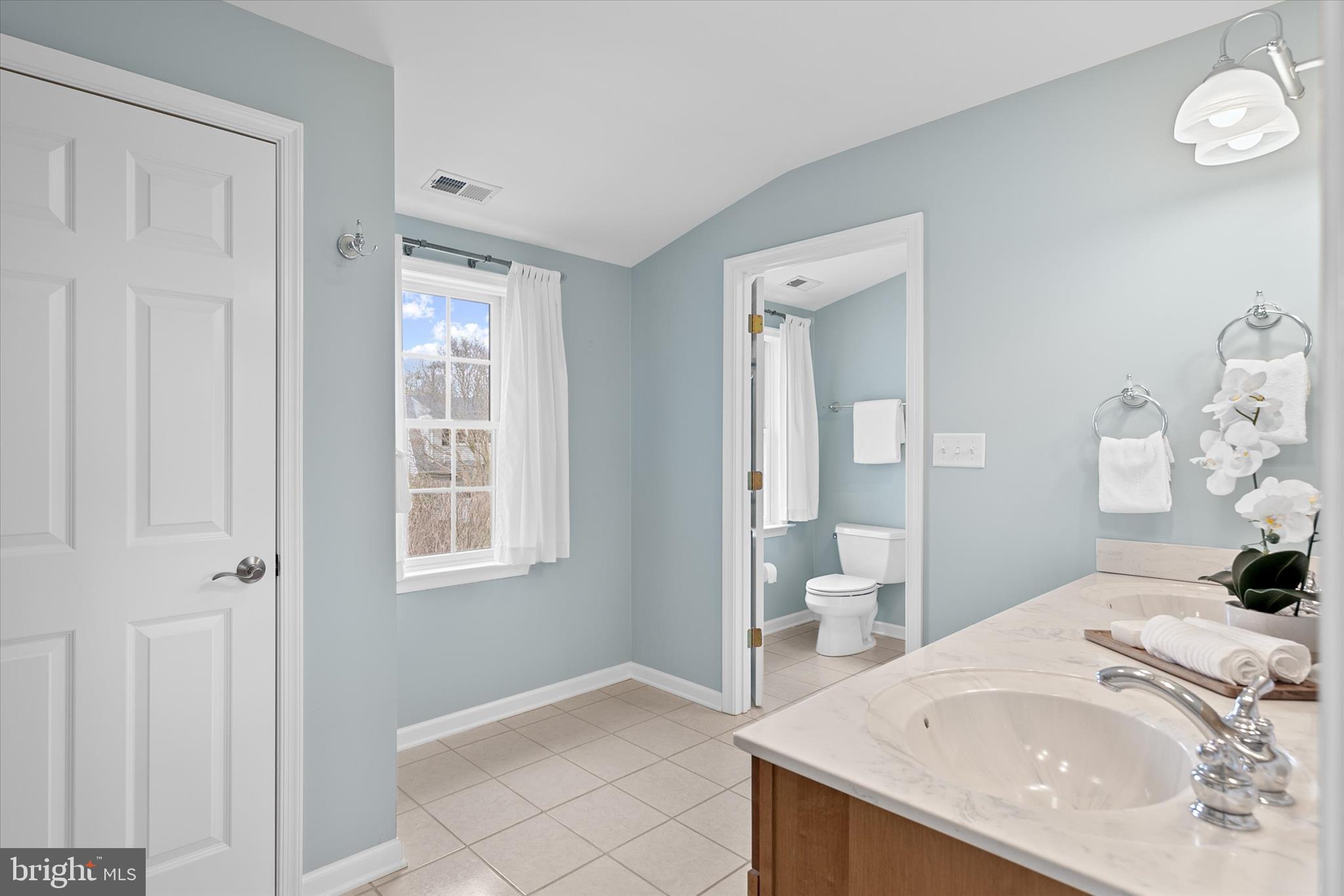 SEABREEZE DEV - Residential