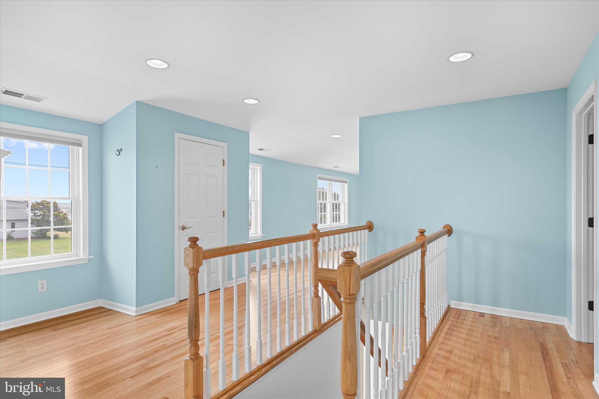 SEABREEZE DEV - Residential