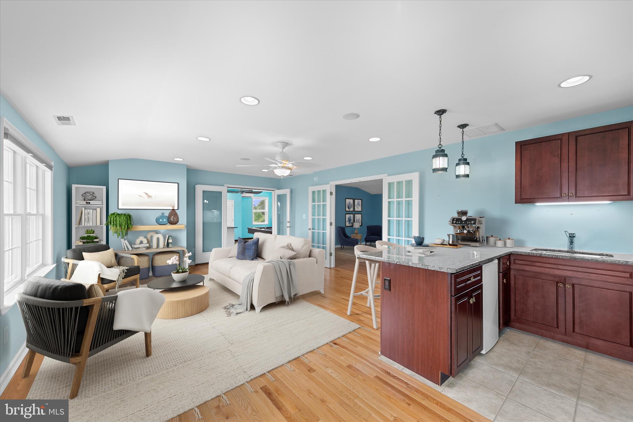 SEABREEZE DEV - Residential