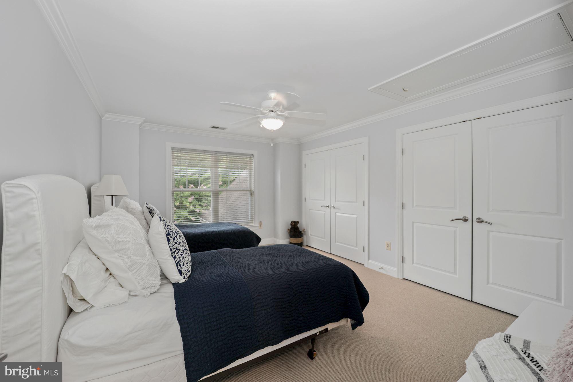 RHODE POINT - Residential